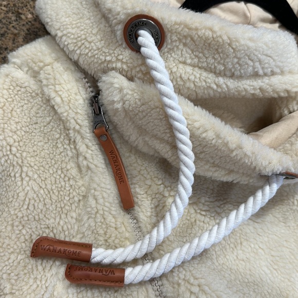 Wanakome Sherpa Angled Zip Hoodie, Ivory, Size Small - Picture 4 of 8